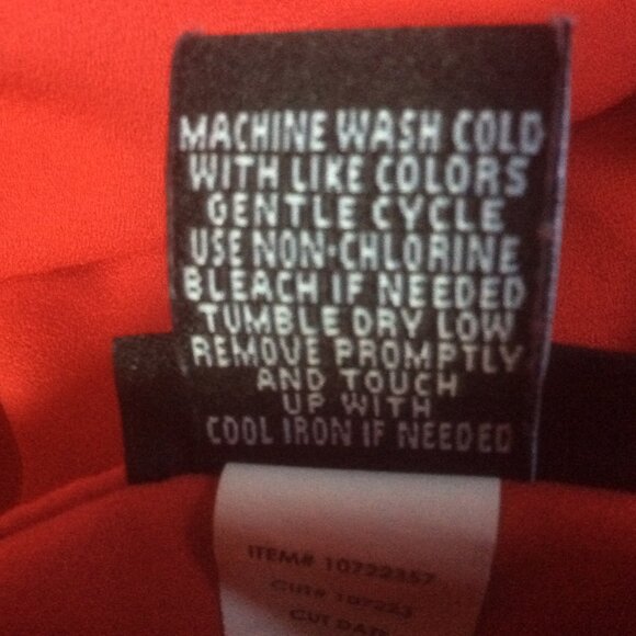 Torrid Chili Pepper Red Classic Lightweight Pullover 3/4 Sleeve Blouse SZ 4 (4X) - Picture 4 of 5